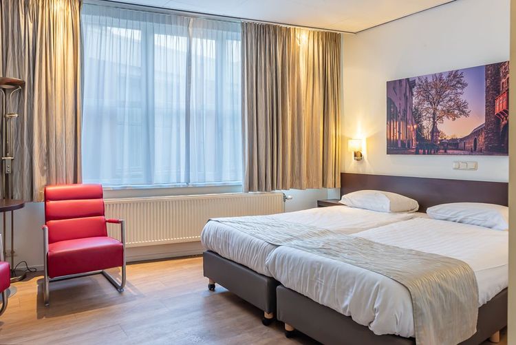 Twee-onder-één-kap te koop: Akersteenweg 218, Maastricht