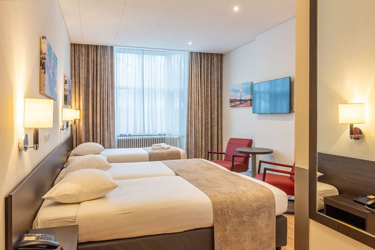 Twee-onder-één-kap te koop: Akersteenweg 218, Maastricht
