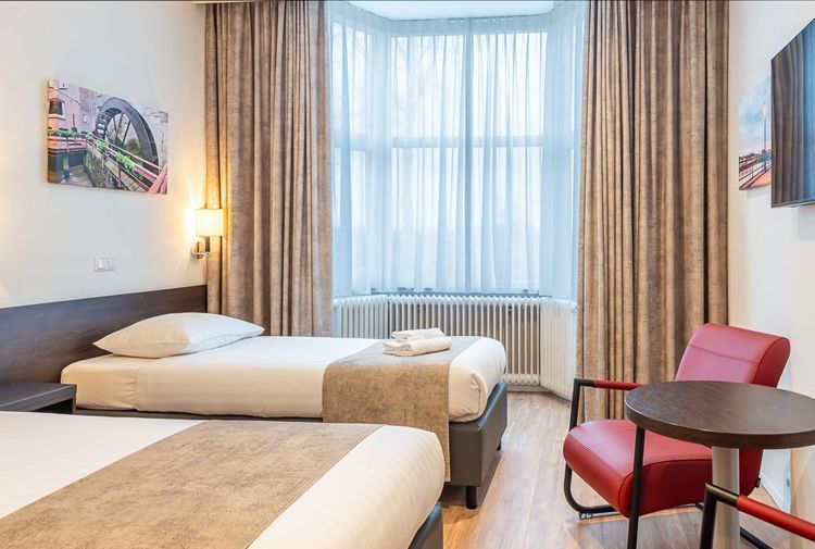Twee-onder-één-kap te koop: Akersteenweg 218, Maastricht